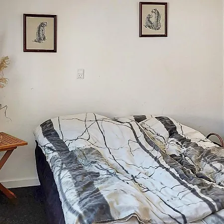 度假居 6 Person Holiday In